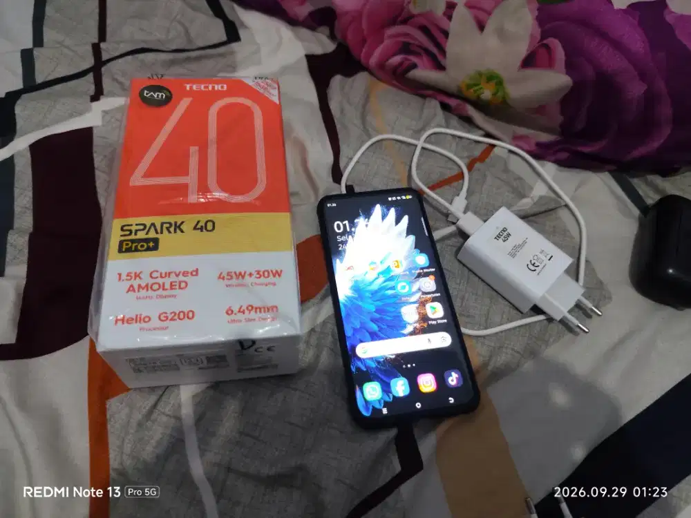 Tecno spark 40 pro plus