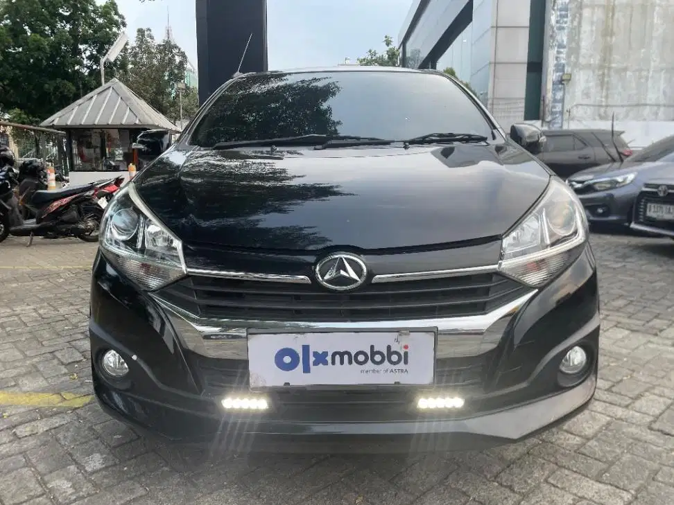 DP MURAH Daihatsu Ayla 1.2 R Bensin-AT 2019 Hitam CTYIB