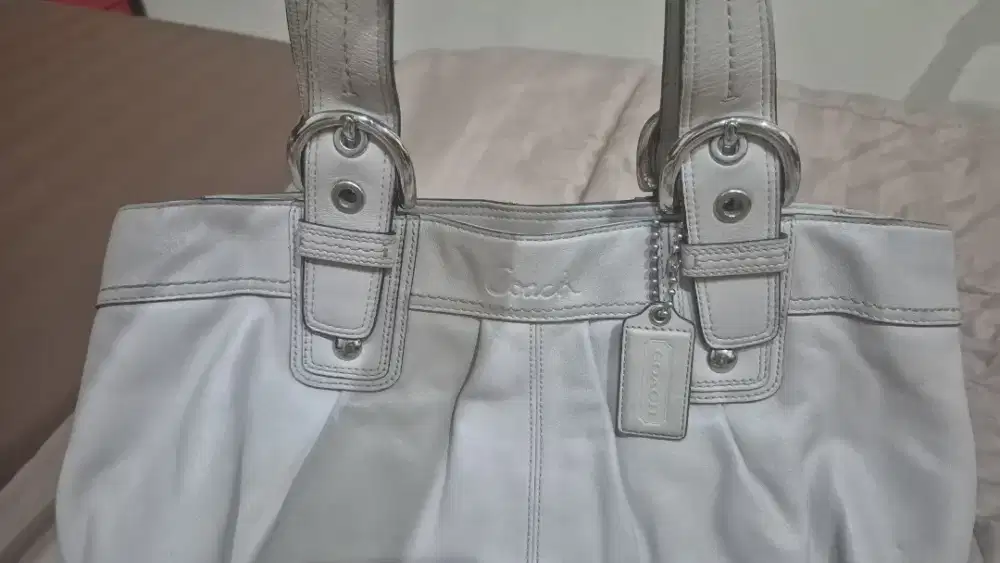 Tas coach warna broken white