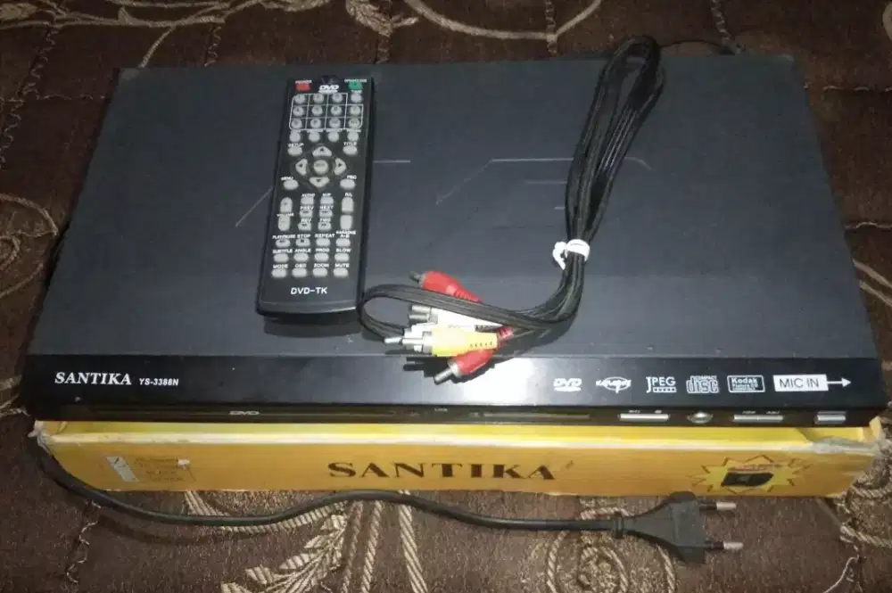 DVD PLAYER SANTIKA