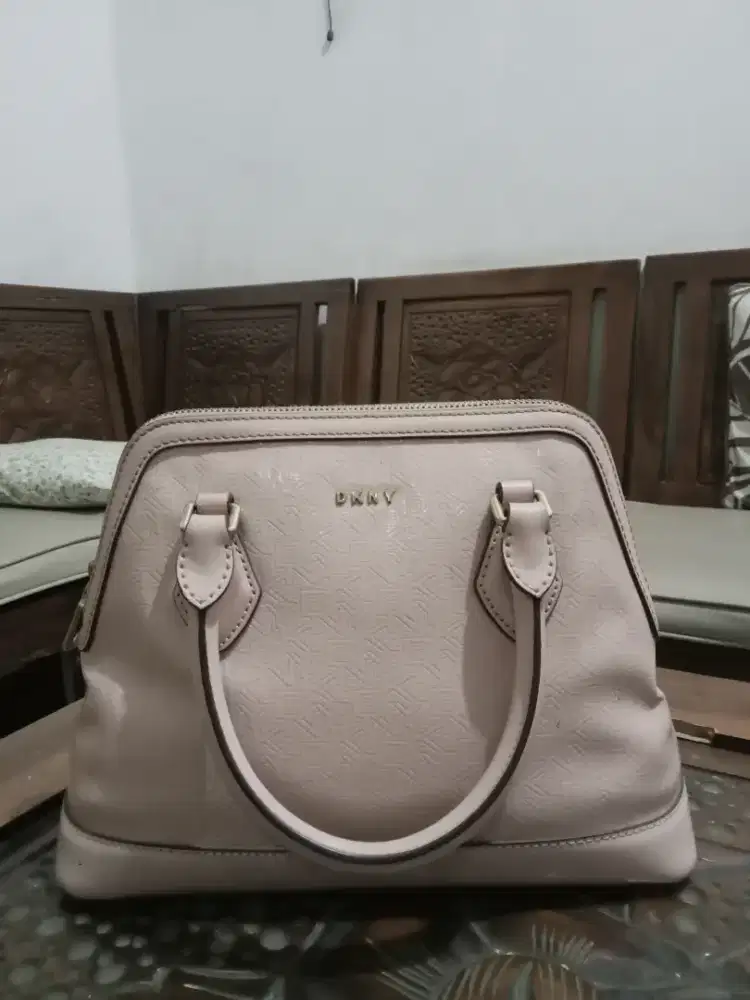 Tas pesta jinjing DKNY