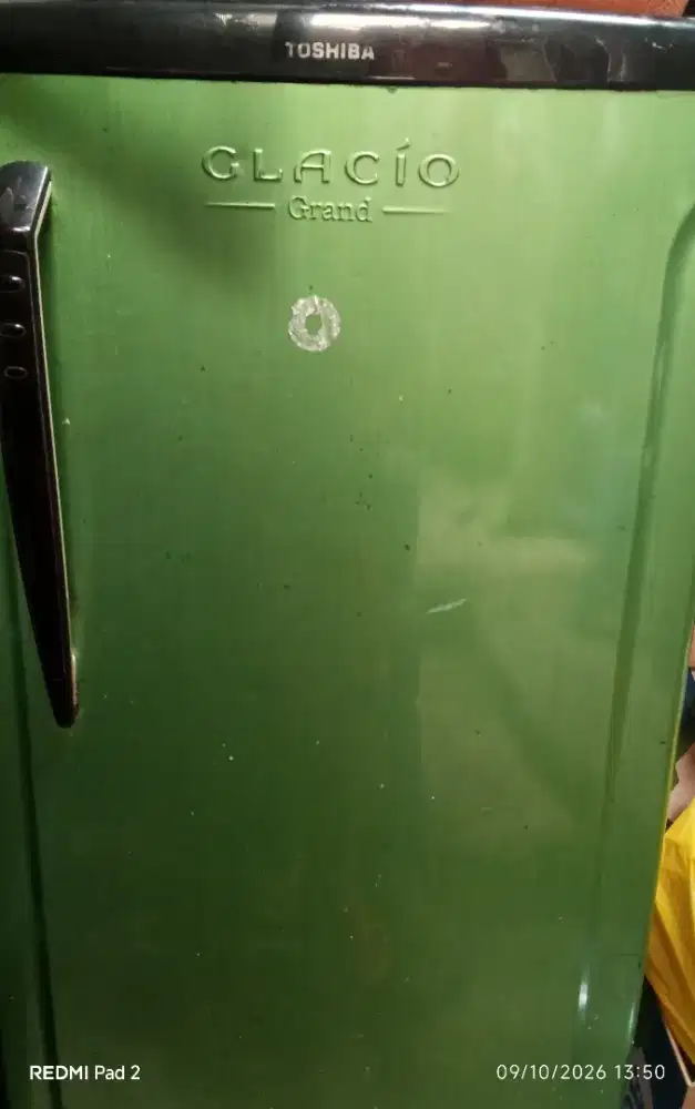Kulkas Toshiba bekas