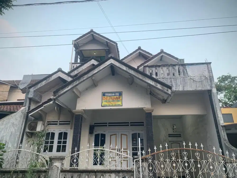 Rumah 3 lantai 650 juta  Saja,!