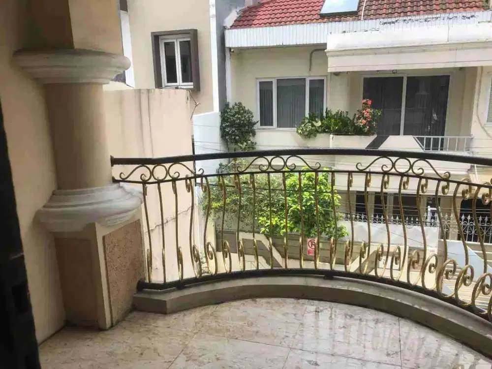 Dijual segera Rumah 2 lantai ditomang jak bar