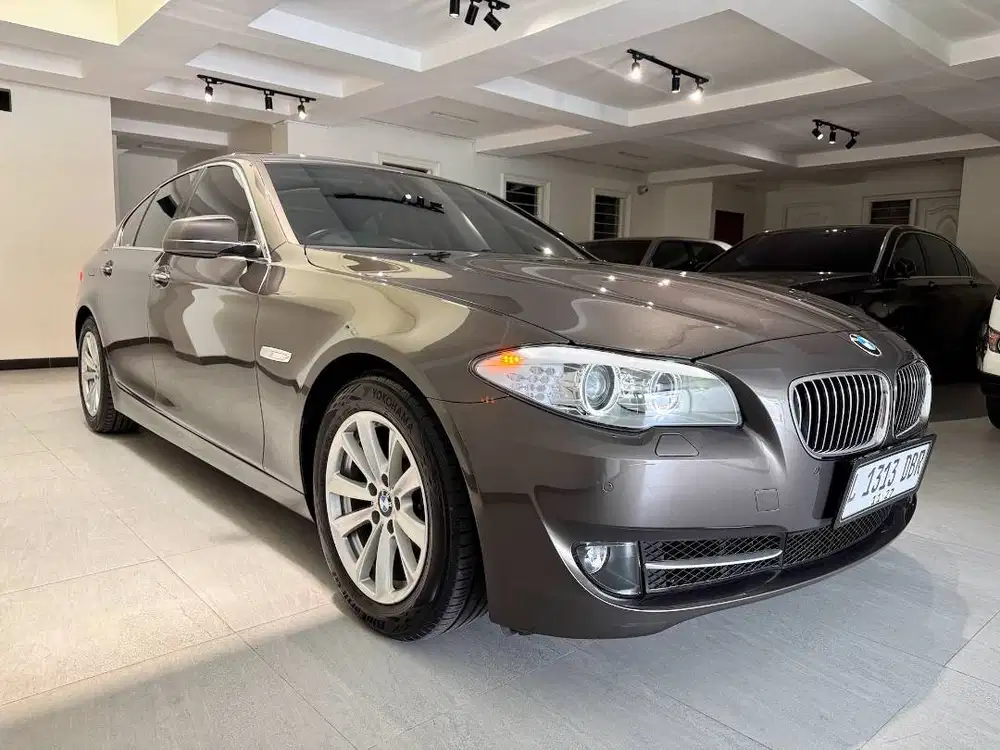 BMW 520i 2013 EXECUTIVE BMW 520i F10 BMW 520i HAVANA metallic BMW F10
