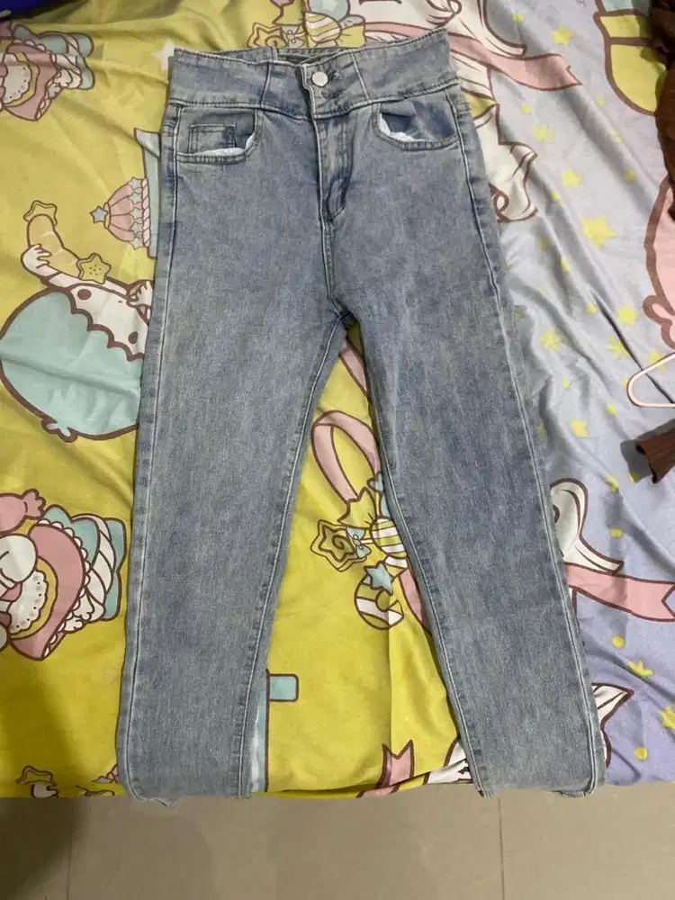 Skinny Jeans Wanita