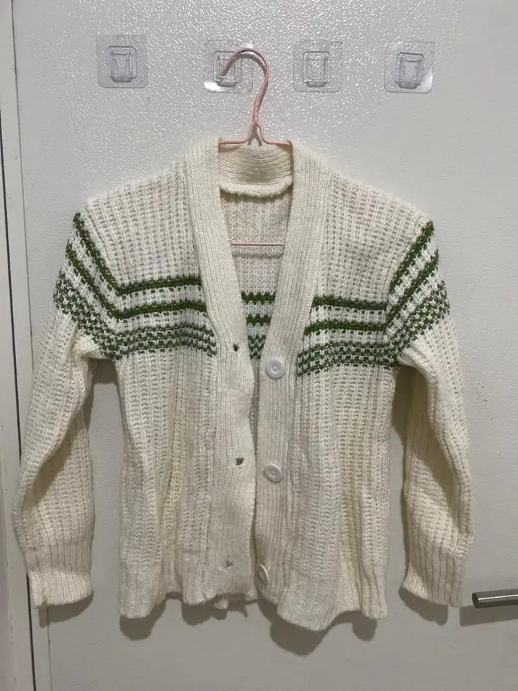 Cardigan Rajut Wanita