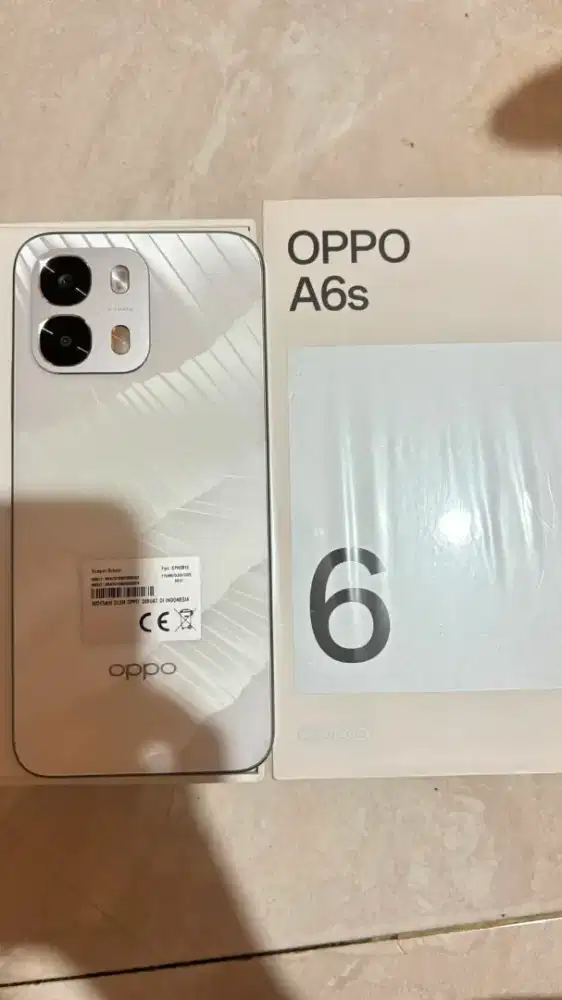 Oppo A6s Ram 8/256 white