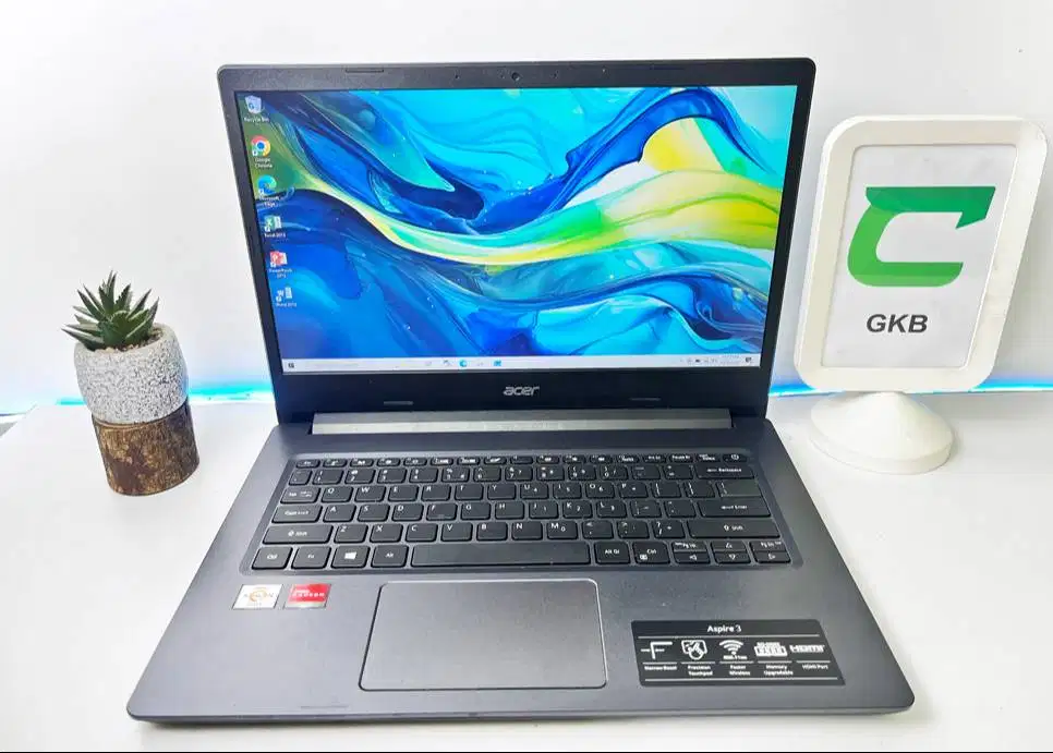 Laptop Acer Ram 8gb Ssd 256gb VGA 2gb cocok anak teknik sipil IT codin