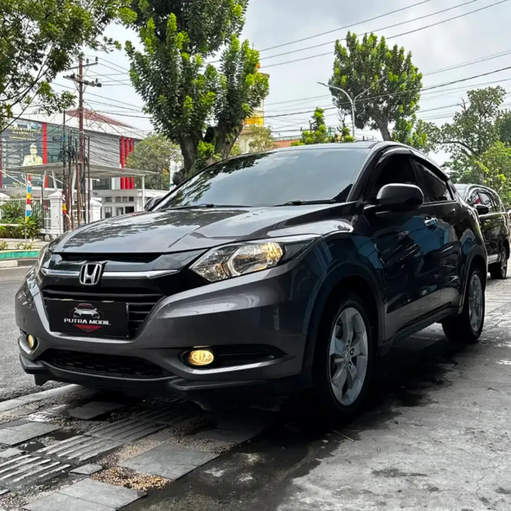 Honda HRV 1.5 E CVT 2016 Grey Abu-abu