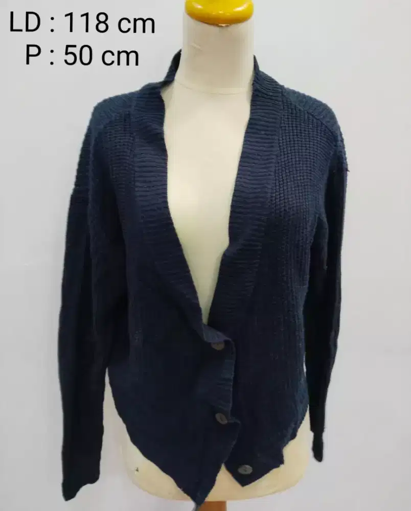 Sweater Rajutan Premium Preloved