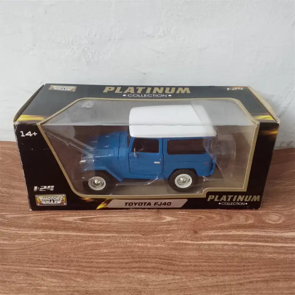 Motormax Platinum Collection Toyota FJ40 (1:24) - Blue