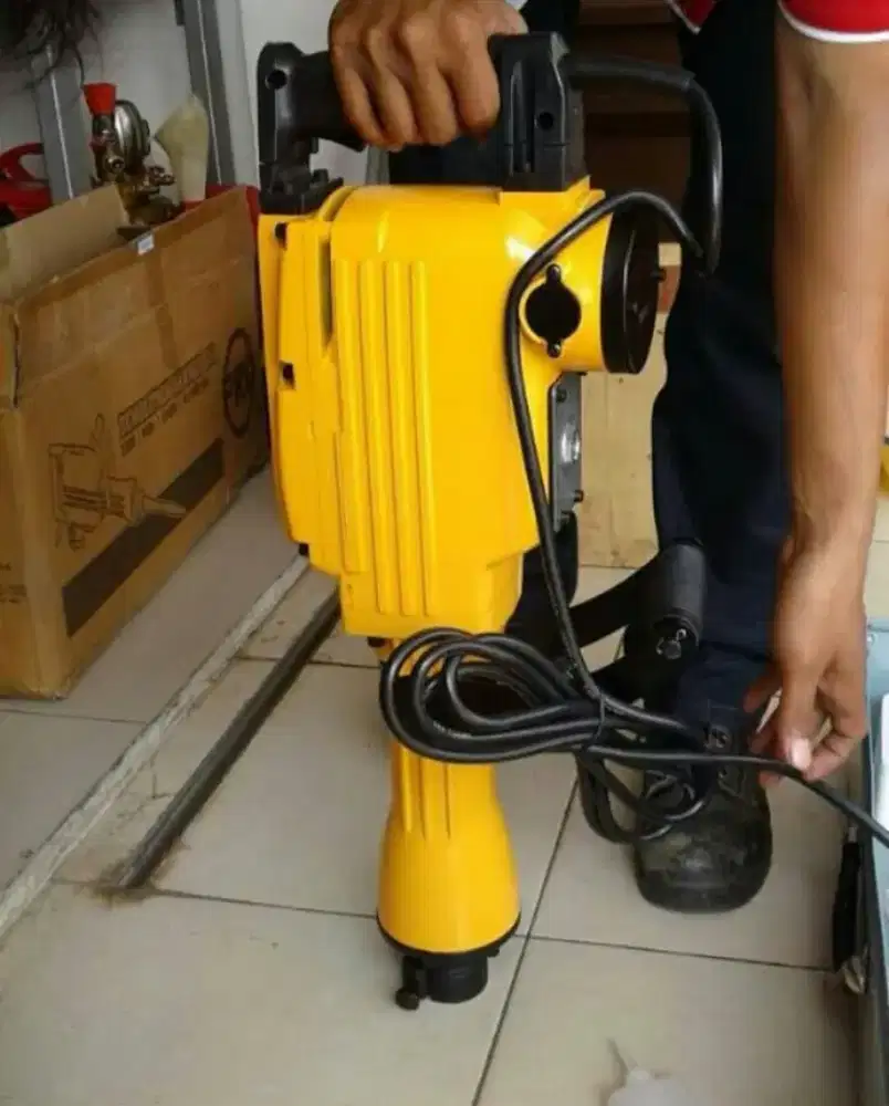 JACKHAMER jenset molen baby roller stamper tanah
