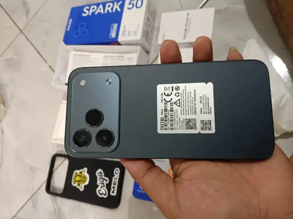 TECNO 50 SPARK 4+4/128 LIKE NEW