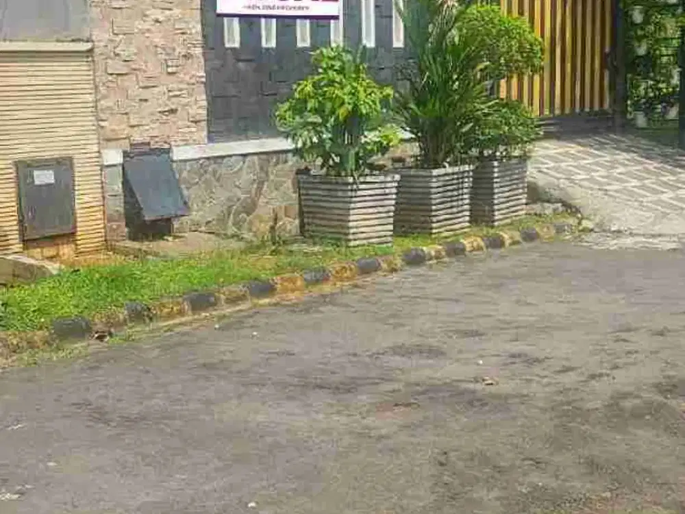 Dijual rumah di Kemang Pratama Golf bekasi