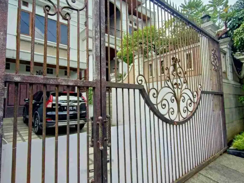 RUMAH CANTIK ONE GATE PONDOK HIJAU GEGERKALONG SETIABUDI BANDUNG UTARA