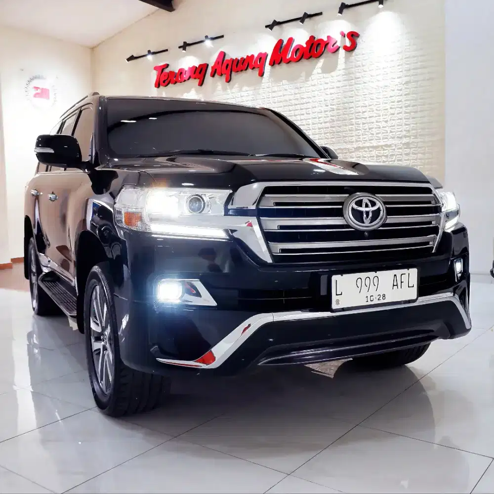 2018 Land Cruiser VXR200 Full Ori Antik