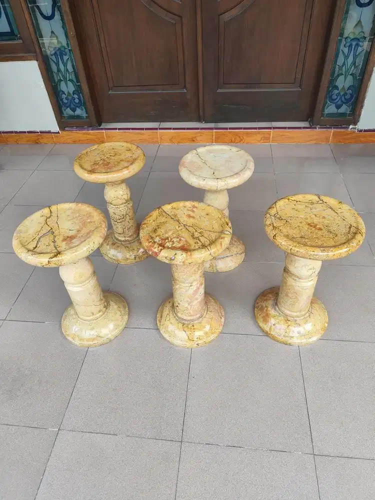 Kursi marmer onyx