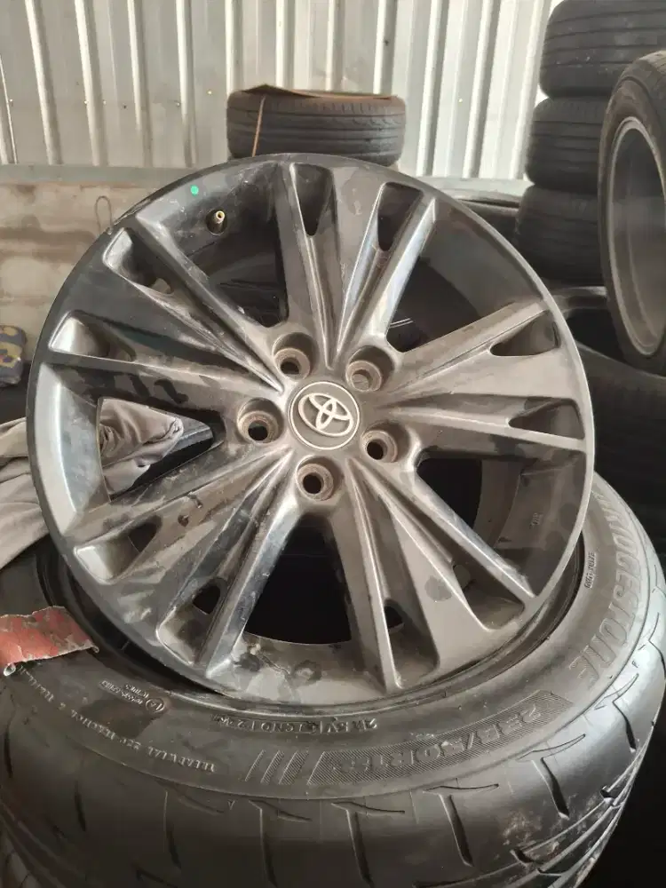 Velg Oem Venturer r17 cck Innova Reborn Zenix Camry Alphard Vellfire
