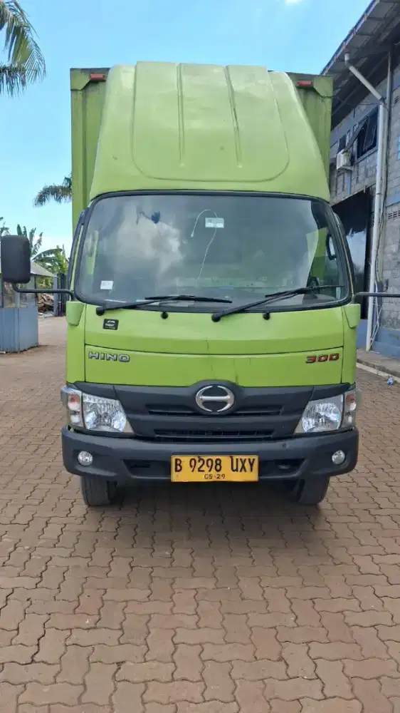 Hino Dutro CDDL tahun 2023