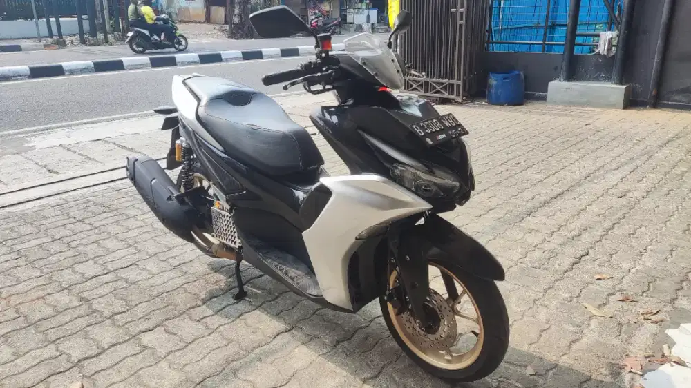 AEROX NEW CONNECTED ABS 2022