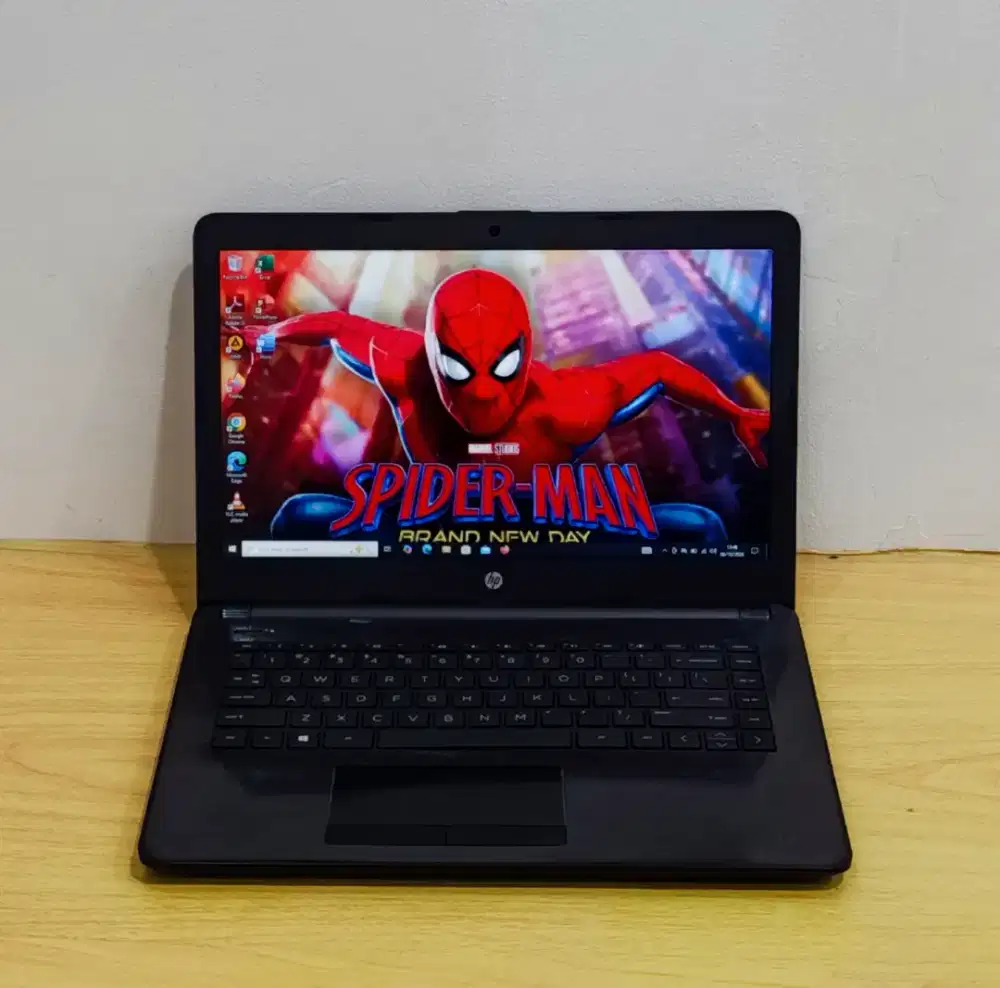 Laptop HP 14-bw0xx Prosesor AMD E2-9000e RAM 4GB HDD 500GB