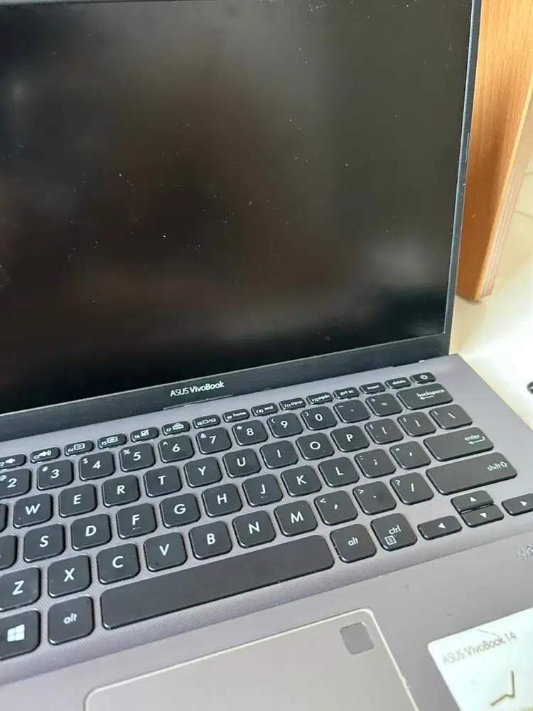 Asus vivobook 14 amd ryzen 3 ram 4gb
