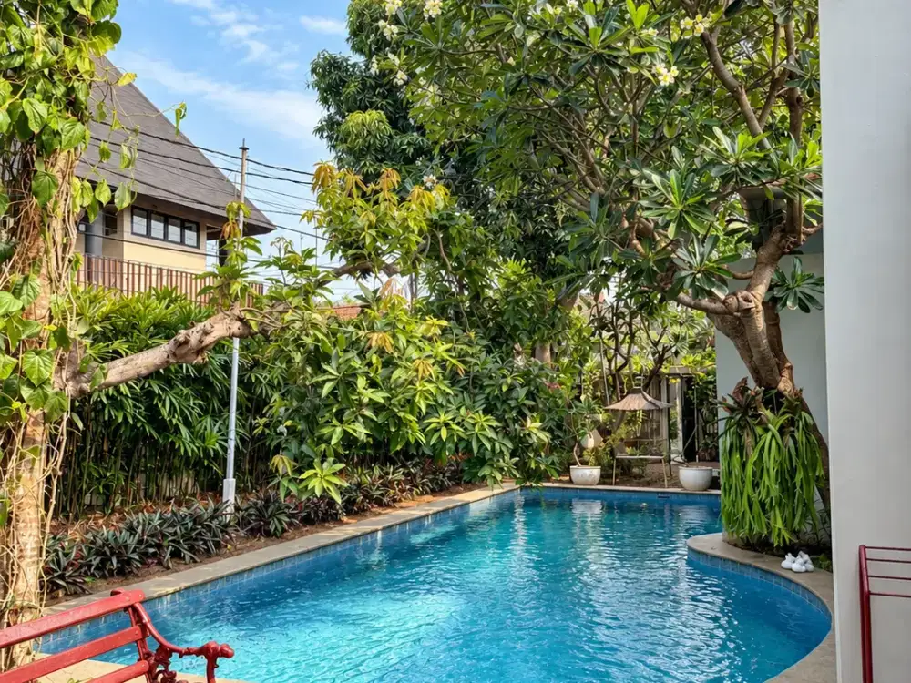 Rumah Satu Lantai Tanah 945 m² dengan 6 Kamar di Cilandak Barat ND-19366
