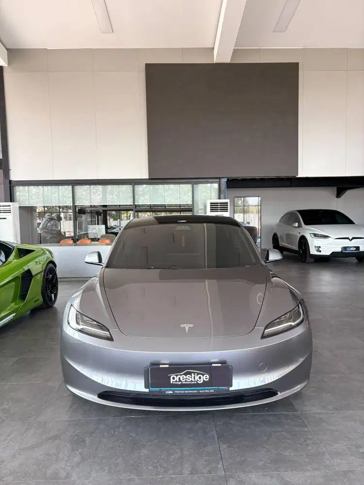 Tesla Model 3 (2025)