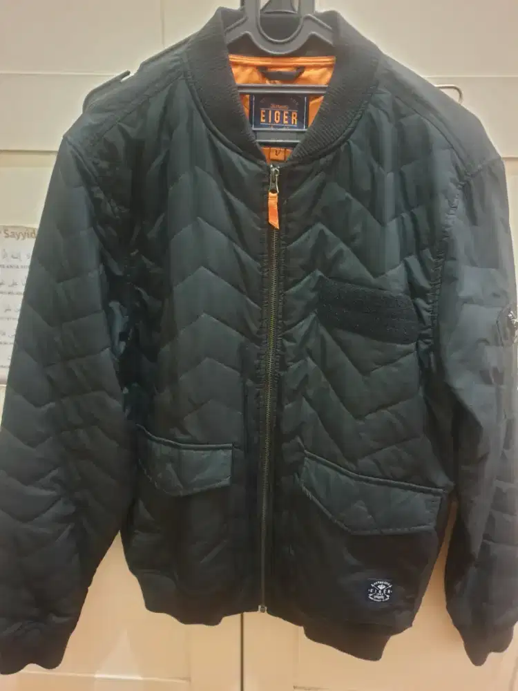 Jacket Eiger Masih spt baru