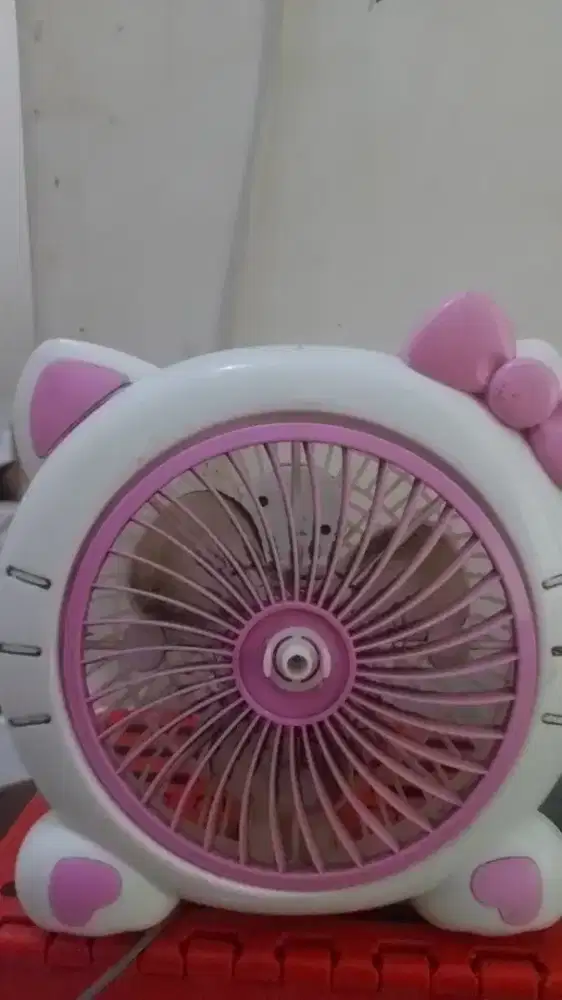 kipas angin hello kitty