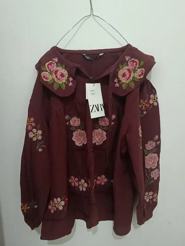 Baju atasan wanita