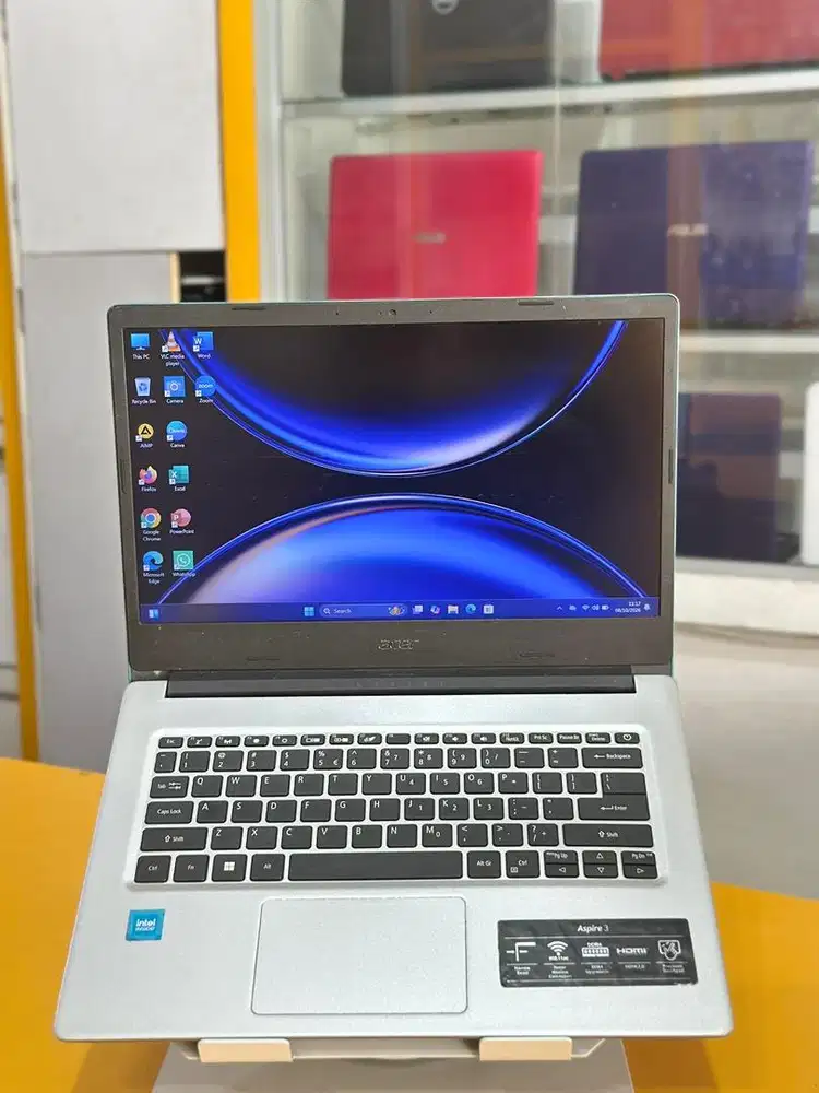 READY 3JUTAAN!! Laptop Acer Aspire 3 Ram 8/ Ssd 256 GB MULUS LIKE NEW