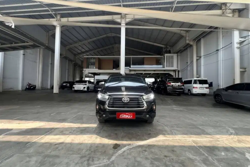 TOYOTA INNOVA VENTURER 2.0 A/T 2021
