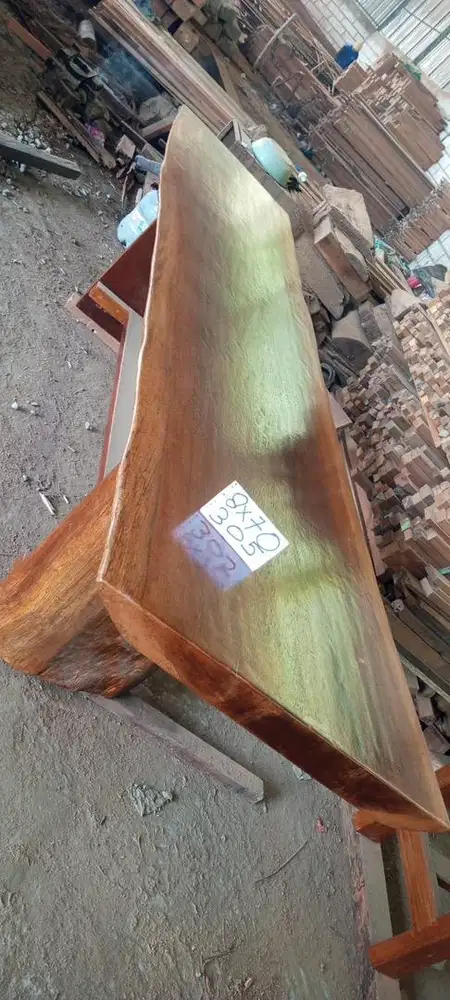 Meja Kayu utuh Merbau