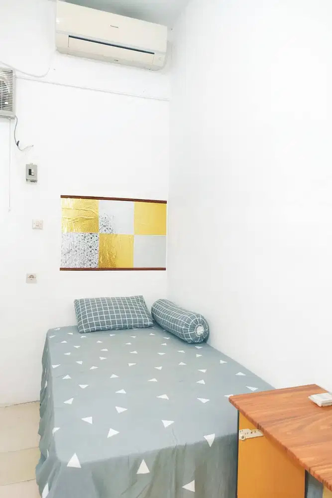 Kost Karyawati Puteri Aman Nyaman AC Kamar Mandi Dalam dan Murah