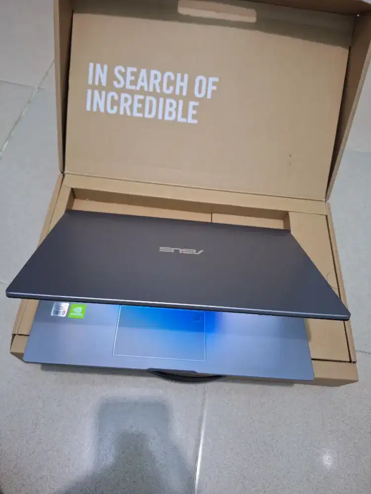 Bismillah di jual laptop asus vivobook slim siap pakai