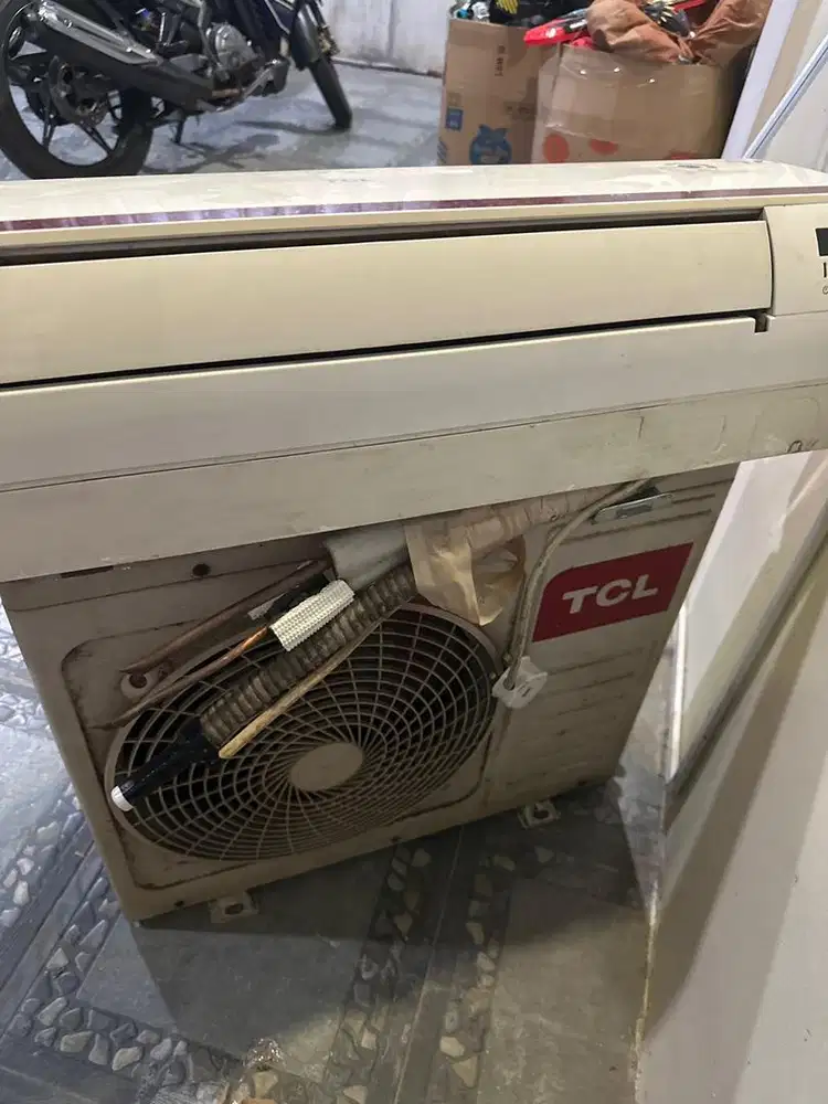 Ac 1 pk merek tcl