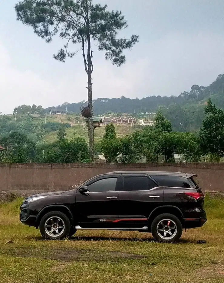 Dijual Toyota Fortuner Vrz Trd At Solar Tahun 2018