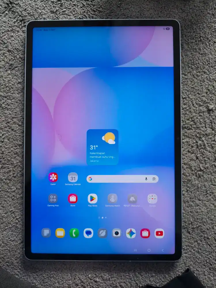 Samsung tab S10fe 12/256 5G unit + charger