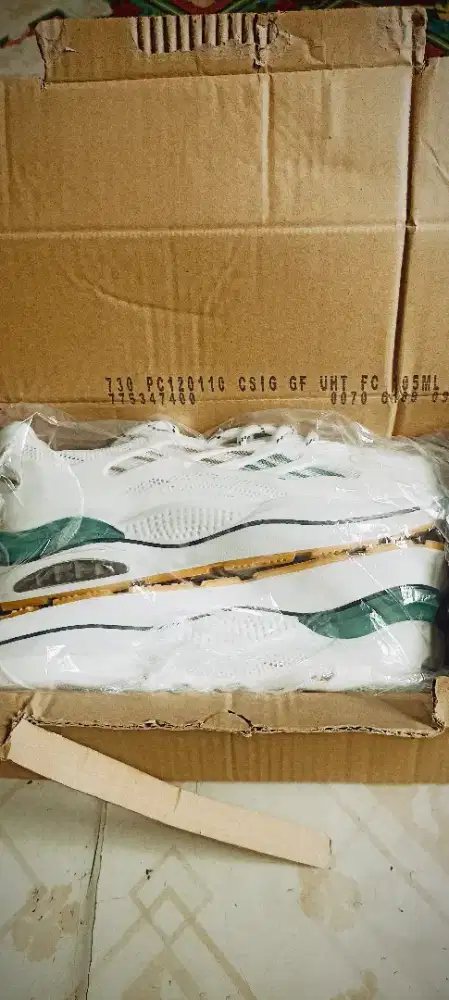 Moonsite size 39 warna putih hijau