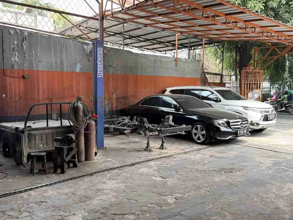 Dijual Tempat usaha bengkel masih beroperasi di Jakarta barat