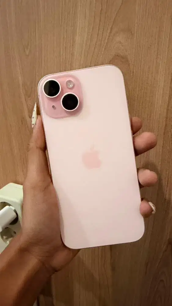 Iphone 15 Pink garansi resmi