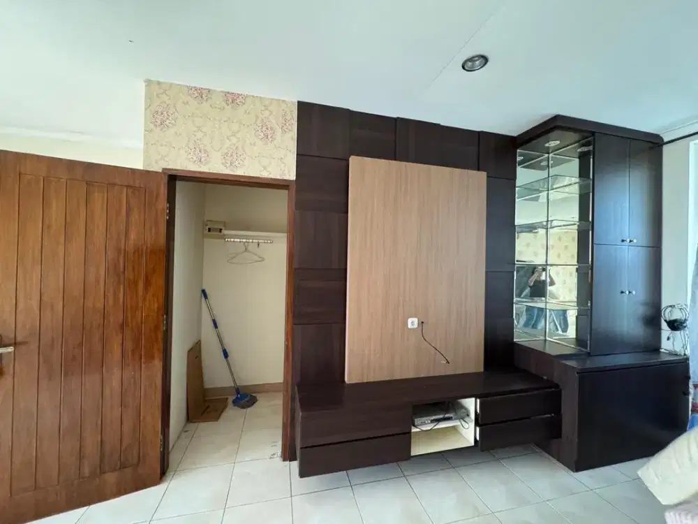 Ruko Semi Furnish 3 Lantai di Ifolia Harapan Indah Bekasi