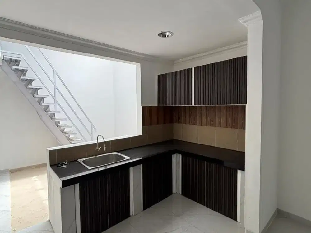 Dijual Rumah di Sektor 7A Gading serpong Siap Huni