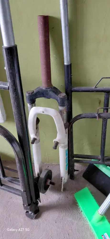 Jual sepeda mtb atau road bike