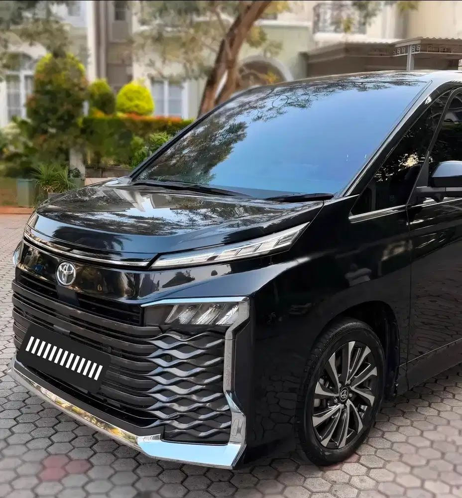 Harga Cash Voxy TSS 2023  tgn1 pajak baru km 37rb