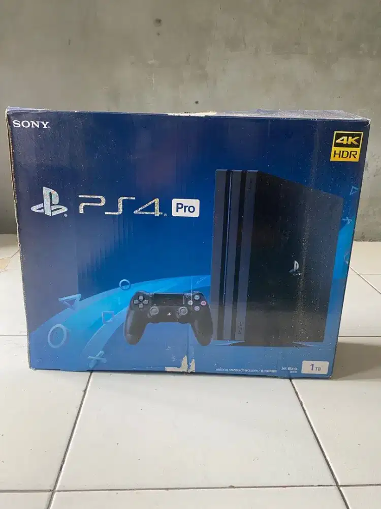 Sony ps4 pro 1TB (EX.DISPLAY)