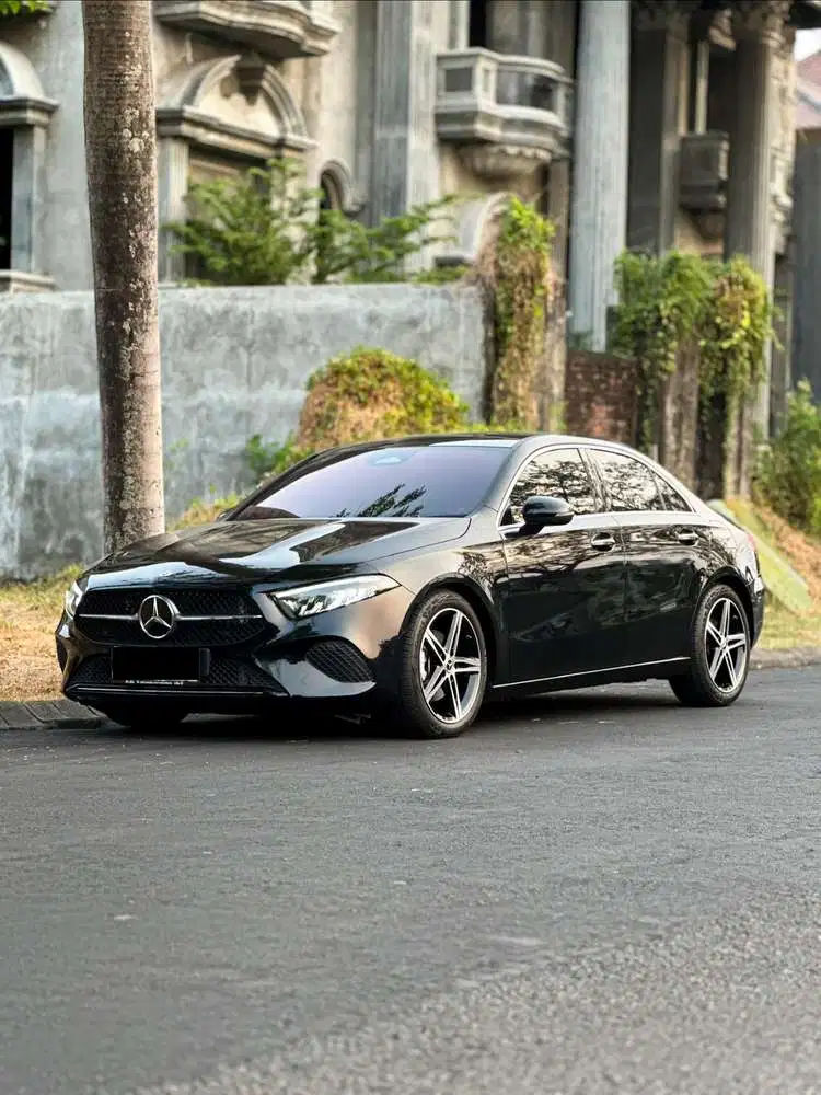 Mercedes-Benz A200 2023 Bensin