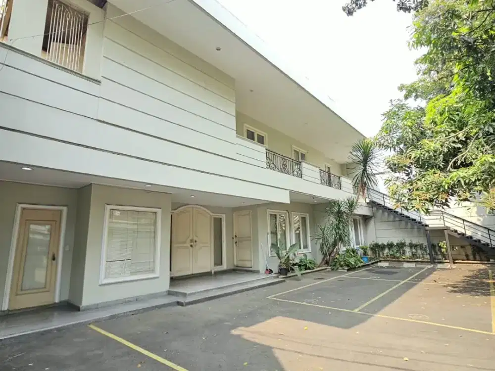 DIJUAL TEMPAT USAHA / GEDUNG KANTOR SANGAT STRATEGIS DAN PRIME PAKUBUWONO KEBAYORAN BARU JAKARTA SELATAN